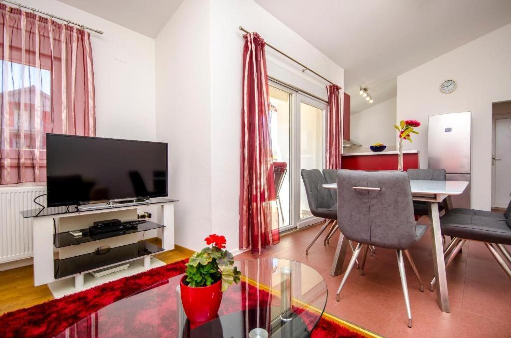 טרוגיר Apartments City View מראה חיצוני תמונה
