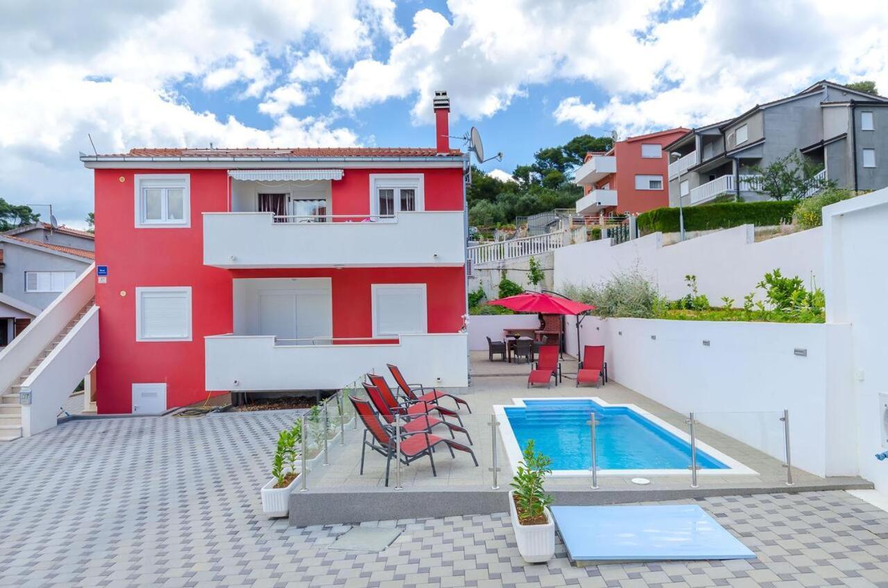 טרוגיר Apartments City View מראה חיצוני תמונה